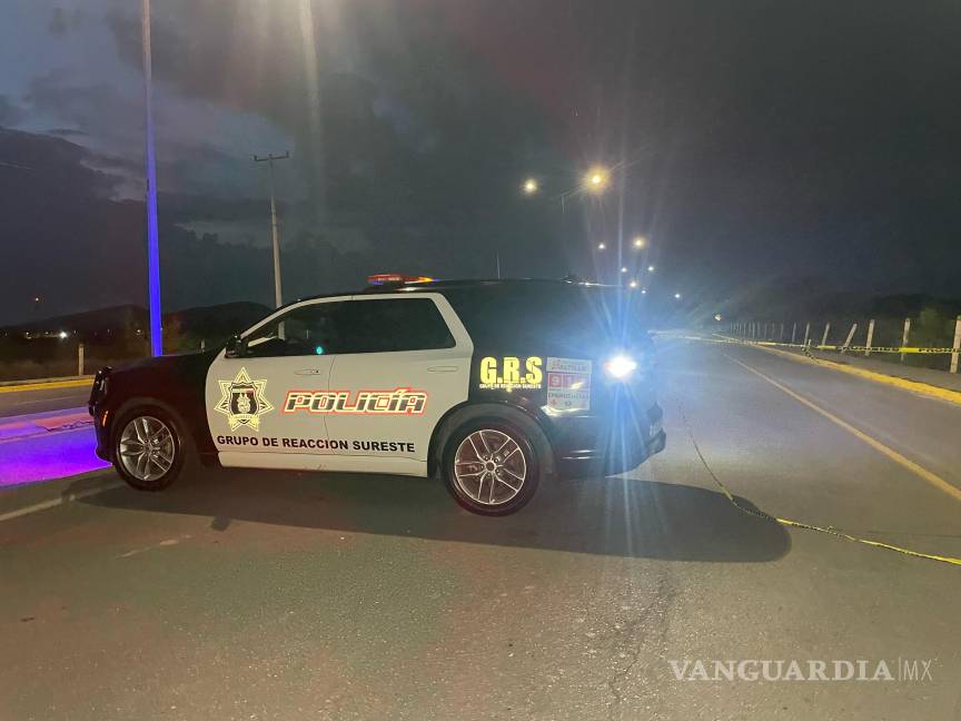 $!Por prevención y ante el riesgo de arrastre por escurrimientos, aun el día de ayer martes algunas vialidades de Saltillo permanecían cerradas en ciertos tramos, como el bulevar Musa de León, al norte.