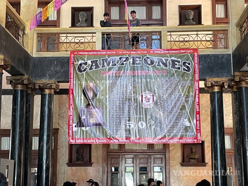 $!Este sábado 18 de octubre, el Ateneo Fuente celebra el 50 aniversario del campeonato de fútbol americano logrado por los Daneses en 1975.