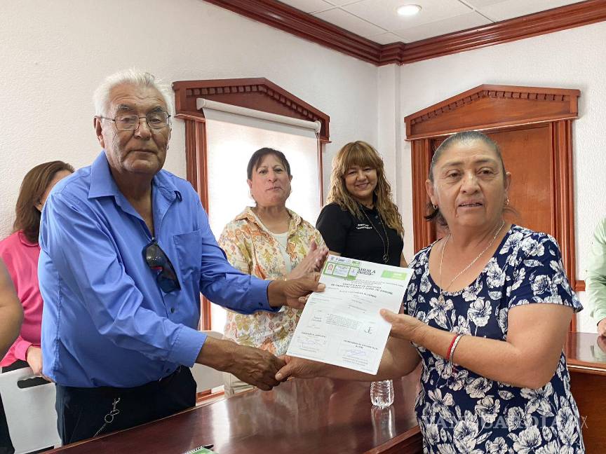 $!La medida busca evitar accidentes y garantizar la identificación del ganado en caso de incidentes.