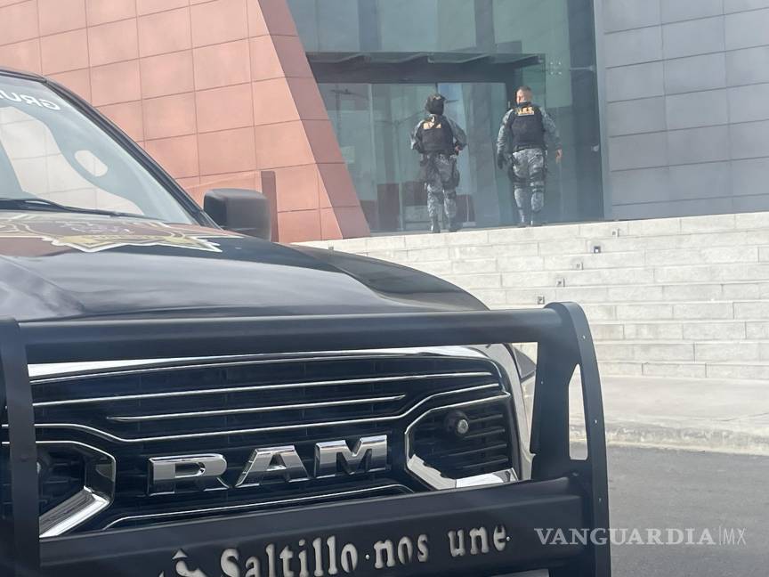 Realizan operativo para trasladar a secuestradores, en Saltillo