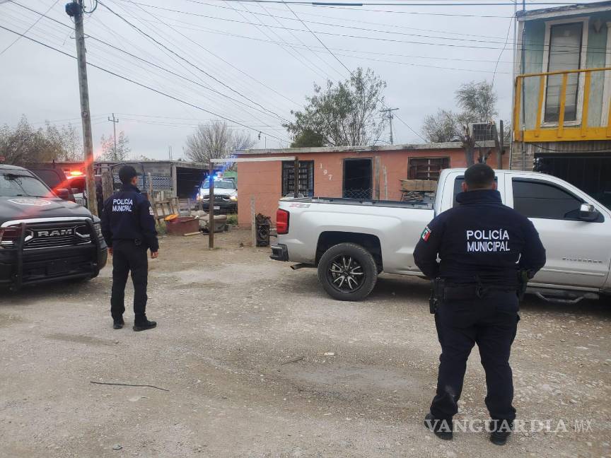 $!Personal de Protección Civil y corporaciones de seguridad realizaron recorridos preventivos ante la formación de hielo en puentes y carreteras del norte del estado.