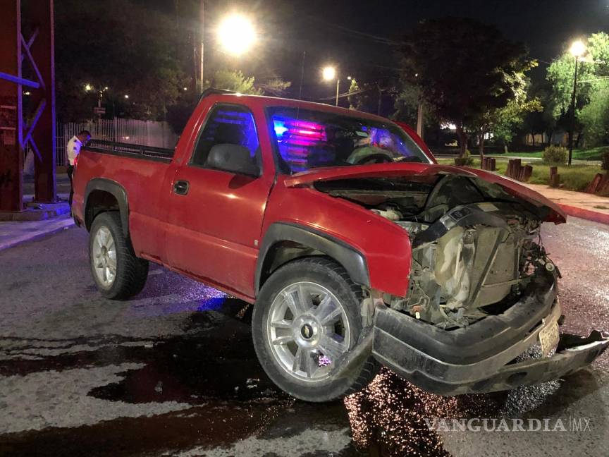 $!La camioneta fue remolcada al corralón tras el accidente en Paseo de la Reforma.