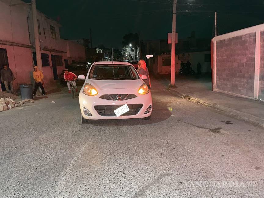 Se pasa el Alto con su bicicleta y carro termina arrollando al ‘maistro’