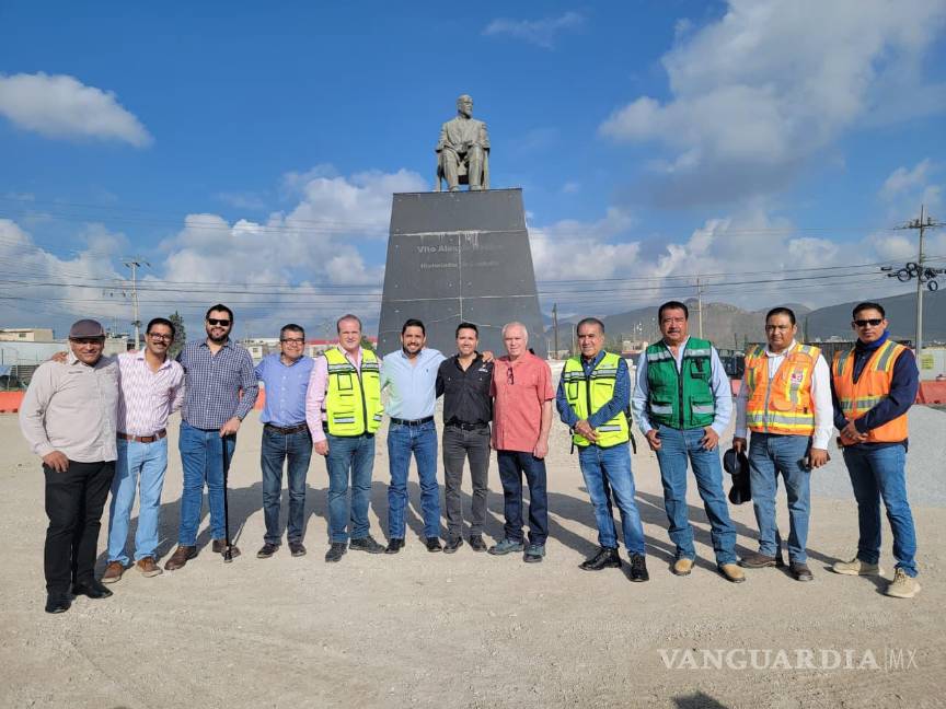 $!Funcionarios estatales y municipales se aseguran que la obra cumpla con lineamientos del INAH y objetivos de embellecimiento urbano.