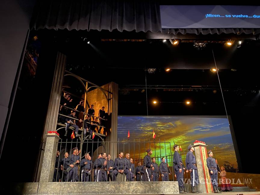 $!Escena de la puesta en escena de la “Carmen”, de Georges Bizet en Monterrey.