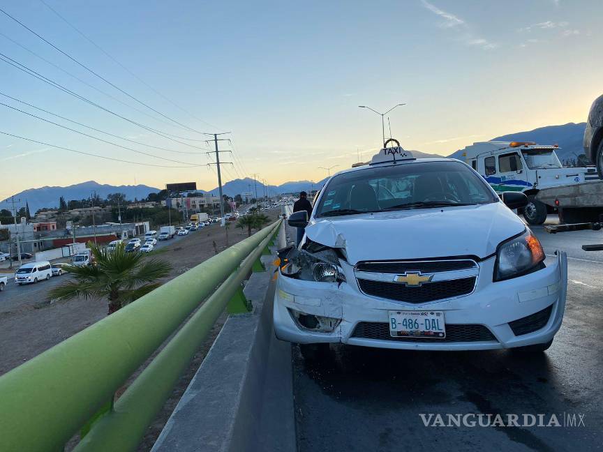 Accidentes en bulevar Fundadores de Saltillo provocan caos y cierre de ambos sentidos