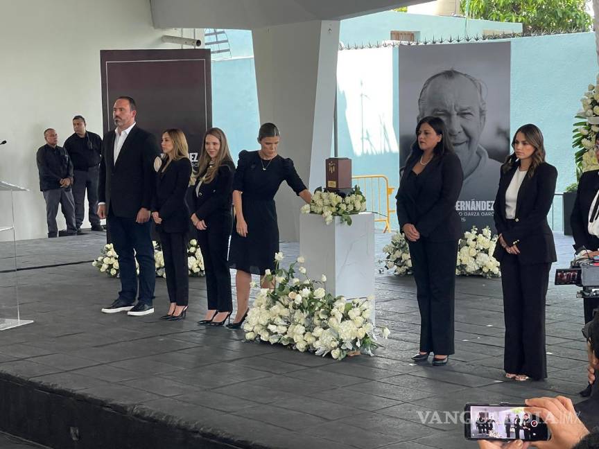 $!Misión cumplida San Pedro Garza García te agradece hasta el cielo”, dijo con la voz entrecortada Milarca Fernández Zambrano, hija del extinto Mauricio Fernández Garza.