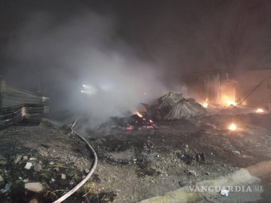 Tejabán queda en cenizas en colonia Postal Cerritos