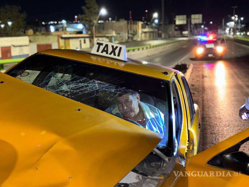 $!El conductor, en evidente estado de ebriedad, fue detenido por las autoridades, aunque no sufrió lesiones graves.