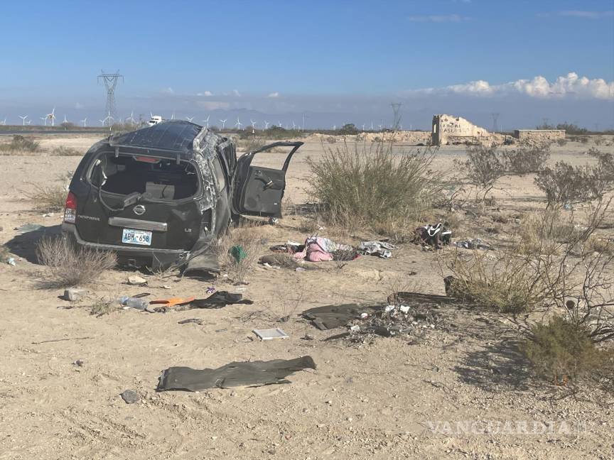 Familia de Oklahoma sufre volcadura en carretera Saltillo-Torreón; fallece joven de 18 años