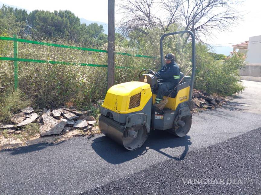 $!Gobierno municipal refuerza calles y avenidas principales para garantizar vialidades seguras