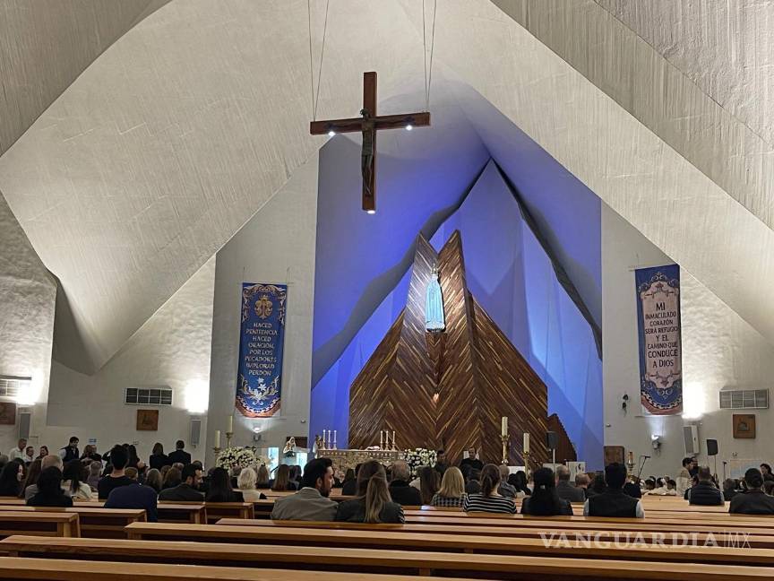 Realizan misa para ex rector del Tecnológico de Monterrey, David Noel Ramírez Padilla