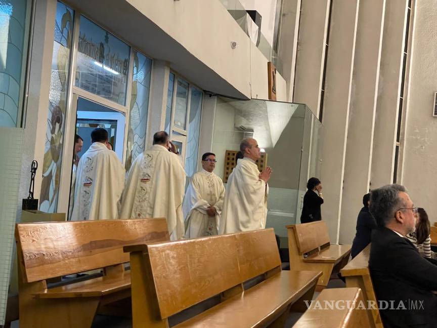 Realizan misa para ex rector del Tecnológico de Monterrey, David Noel Ramírez Padilla