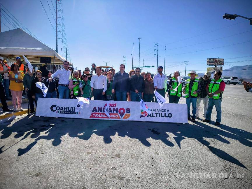 $!El Alcalde dio el banderazo que marca el arranque de las obras.