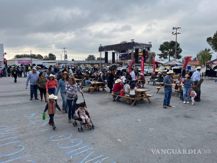 $!Las familias saltillenses acudieron en buen número a presenciar las actividades.