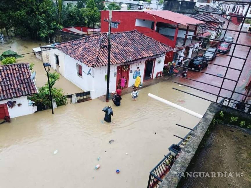 $!‘Nadine’ dejó miles de casas inundadas y damnificados en Tabasco y Veracruz