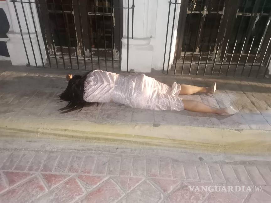 ¿La Dama de Blanco? Misteriosa mujer deambula por las calles de Parras