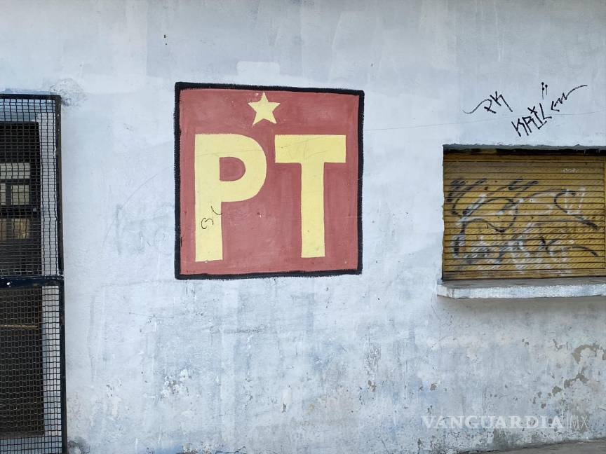 $!Con solo pintar el logo del PT, los negocios y casas de “Tierra y Libertad” no tienen que pagar luz, agua ni drenaje. A cambio de votos a favor del PT y de sus aliados.