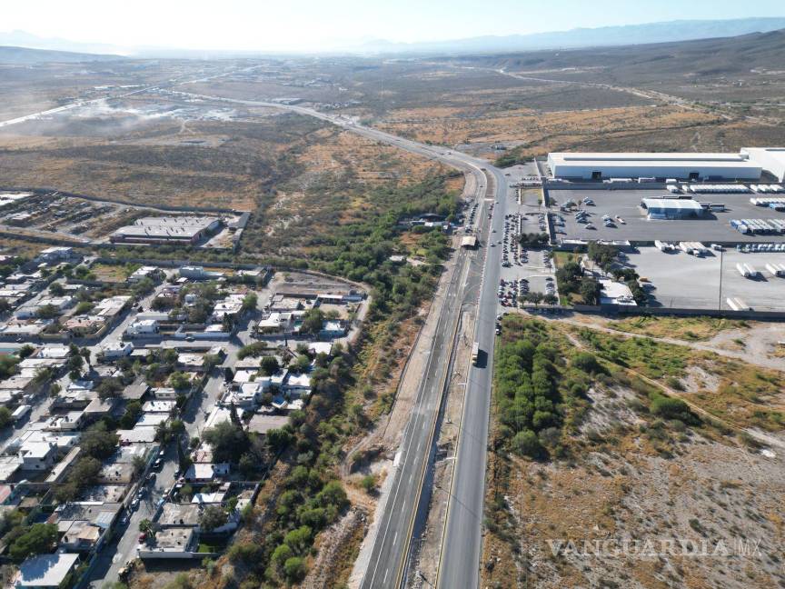 $!Vista aérea del nuevo tramo del bulevar Carlos Salinas, que conecta de manera más eficiente a la región.