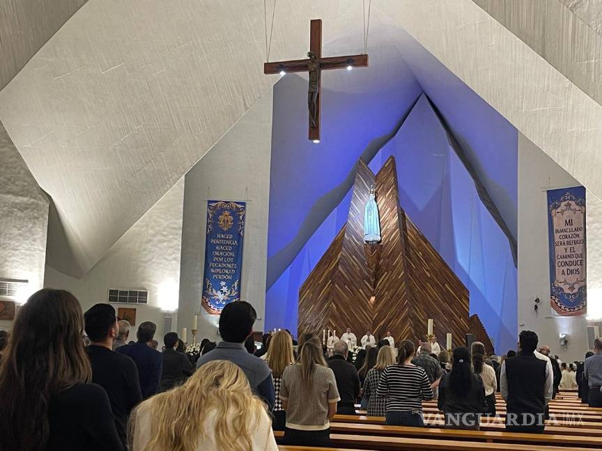 Realizan misa para ex rector del Tecnológico de Monterrey, David Noel Ramírez Padilla