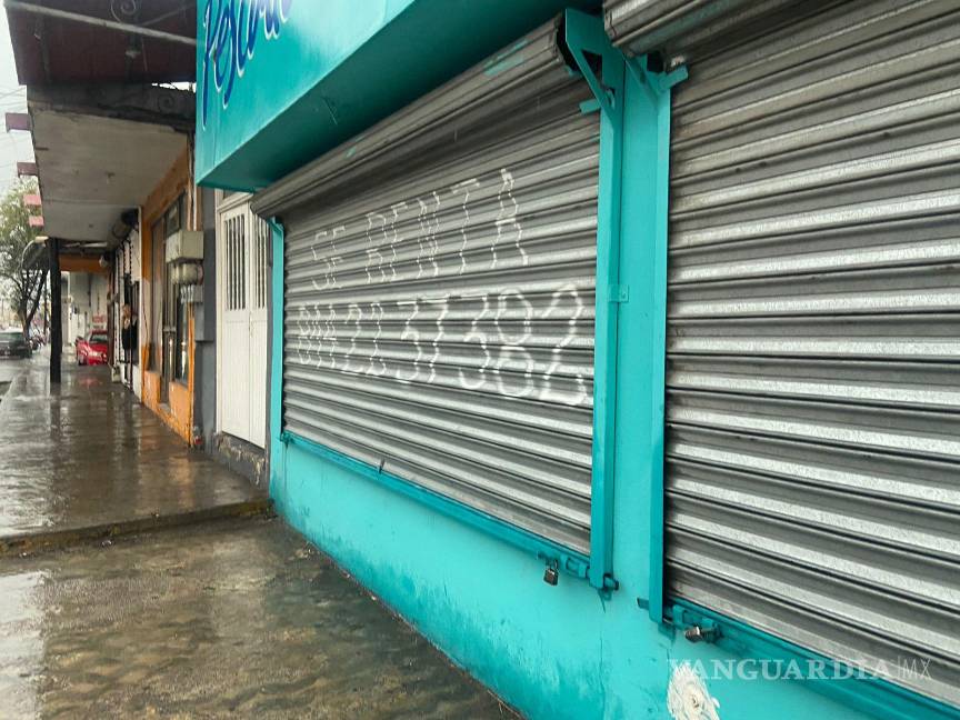 $!Locales vacíos en el centro de Monclova reflejan la difícil situación económica que atraviesa la ciudad.