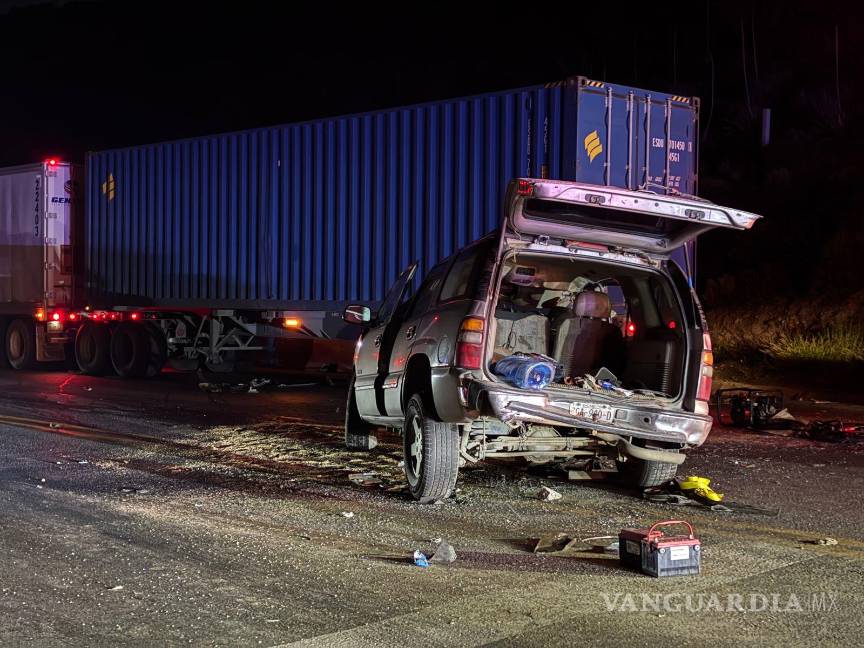 $!Autoridades de la Fiscalía realizaron las diligencias para el levantamiento del cuerpo.