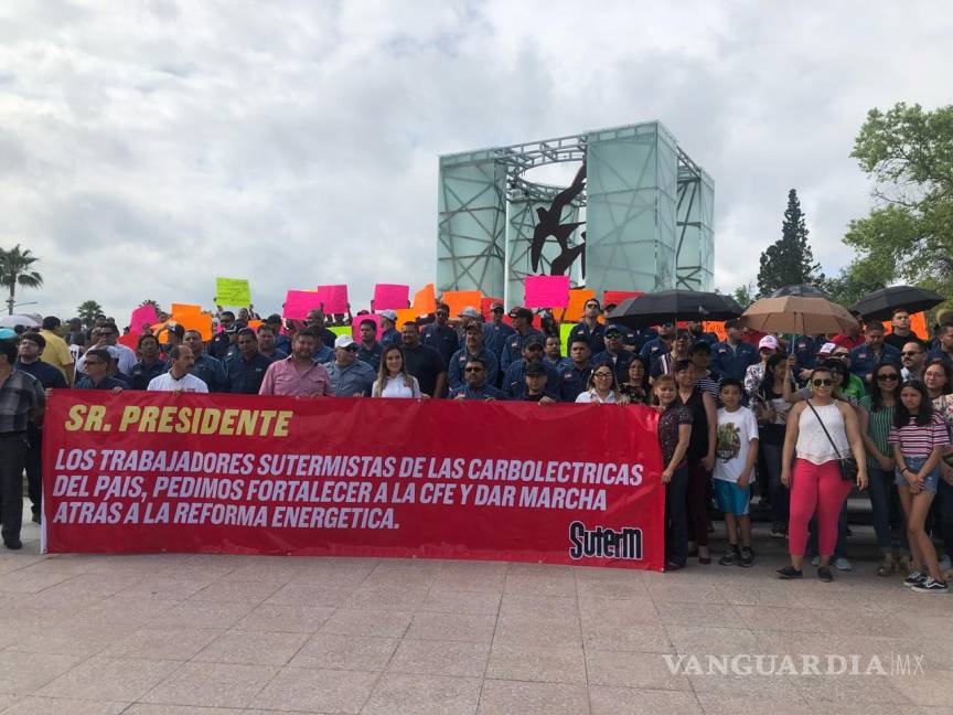 $!Los clamores a AMLO en Piedras Negras: Búsqueda de desaparecidos, revés a Reforma Energética e irregularidades en el ISSSTE