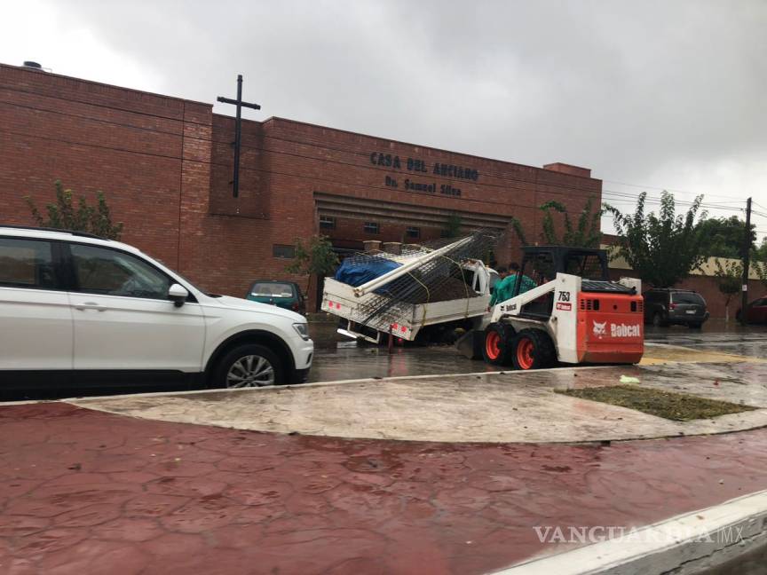 $!Intensas lluvias inundan de nuevo a Torreón, Coahuila