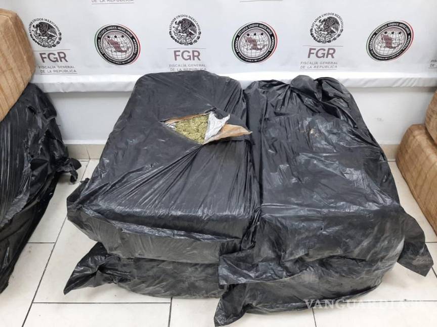 Detienen a dos hombres en Nuevo León con 200 kilos de presunto enervante