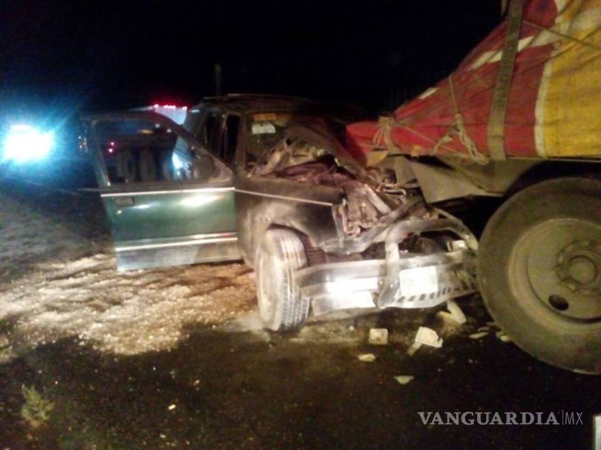 $!Carambola en carretera a Torreón deja tres menores lesionados
