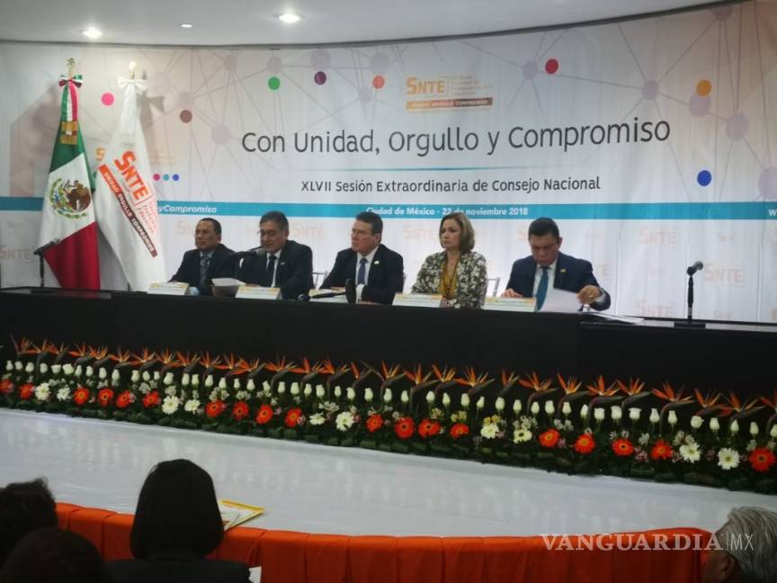 Por Gordillo, el SNTE convoca a reunión en sesión extraordinaria urgente