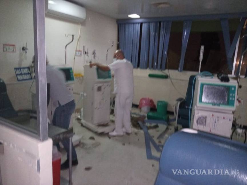 $!‘Golpea’ granizo a Nueva Rosita, Coahuila; reportan daños en clínica del IMSS