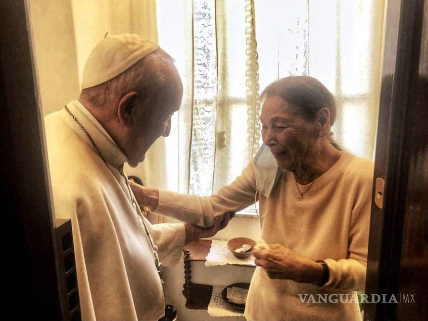 $!Superviviente del Holocausto recibe la visita en su casa del Papa Francisco