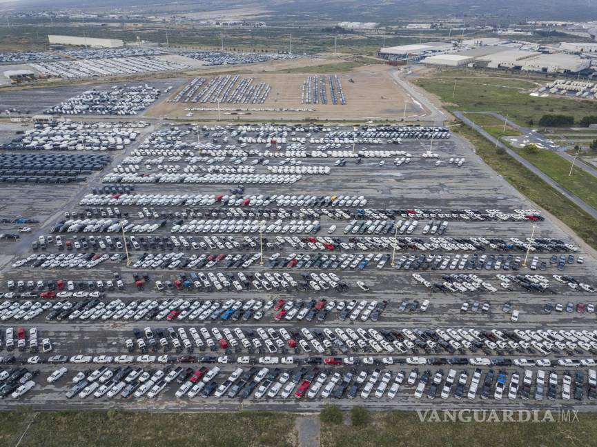 Coahuila: Así lucen miles de autos parados por falta de chips en Saltillo y Ramos Arizpe