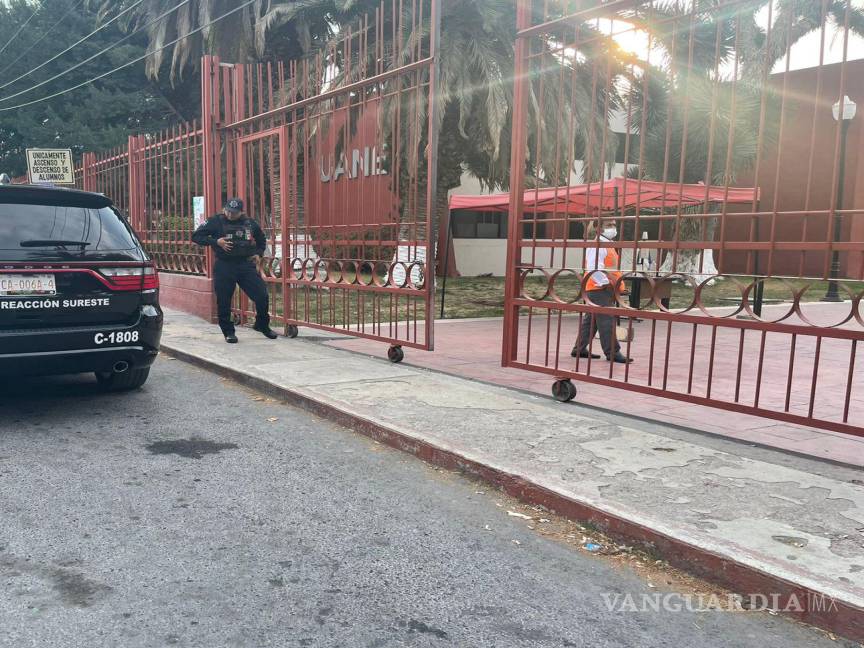 $!La tarde del jueves 9 de marzo se registró movilización policial en las instalaciones de la UANE.