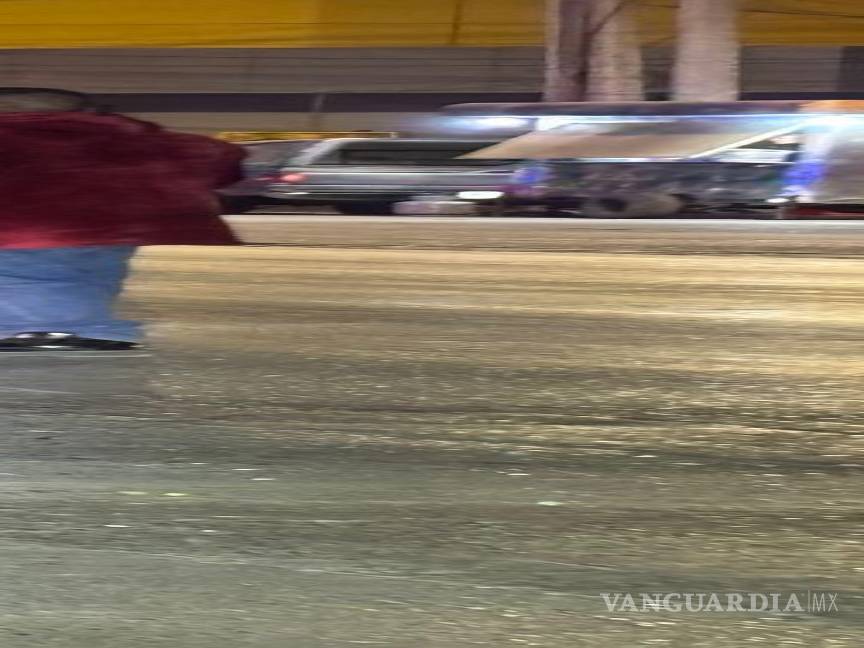 $!El accidente ocurrió alrededor de las 05:00 horas; la camioneta involucrada huyó del lugar tras el impacto.