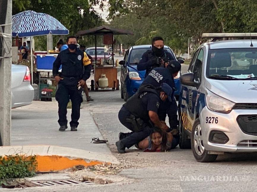 $!Policías fracturaron columna vertebral a mujer en Tulum; ejercen acción penal en su contra