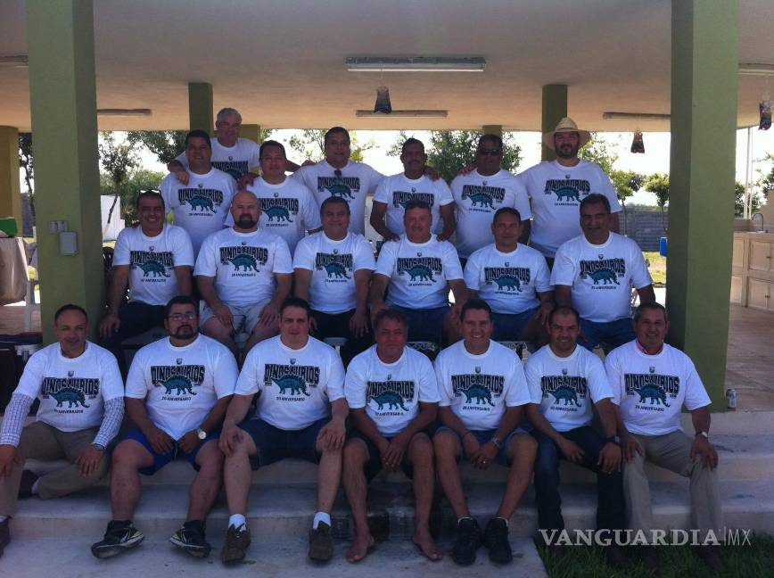 $!La Dinomanía invadió Saltillo: caravanas, televisión y gradas llenas acompañaron la breve pero intensa historia del equipo.