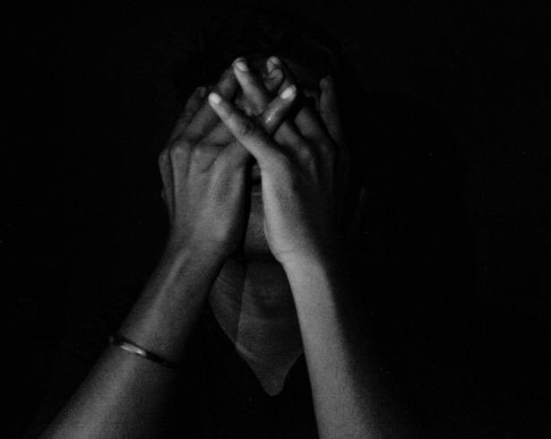 El cuerpo fue localizado al interior del domicilio y posteriormente trasladado al Servicio Médico Forense.