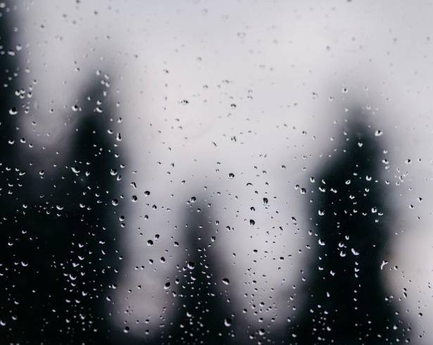 El Servicio Meteorológico Nacional alertó sobre lluvias fuertes, vientos del norte y contrastes de temperatura en el país este sábado 20 de diciembre, con heladas en regiones montañosas y calor intenso en zonas costeras.