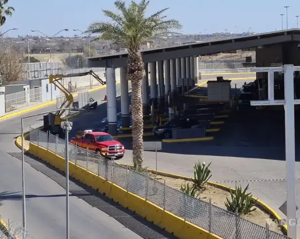 Debido a las fiestas de navidad y año nuevo, la Aduana de Piedras Negras, dio a conocer que trabajara con horario reducido.