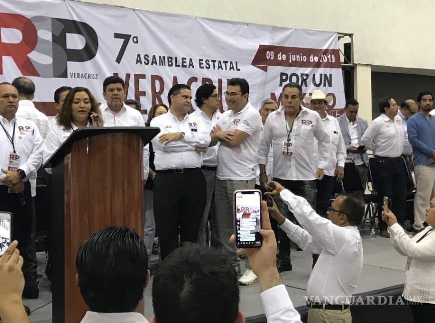 $!Priistas y panistas acuden a asamblea de Redes Sociales Progresistas, el casi partido de Gordillo