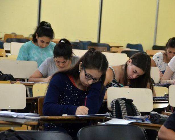 Las mujeres continúan ganando presencia en la educación superior de Coahuila y por cuarto ciclo consecutivo superan a los hombres en la matrícula universitaria.