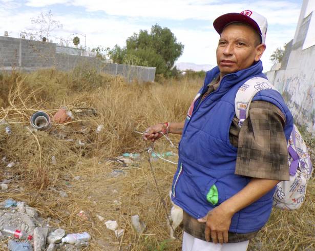 “Pinocho”, el hombre que cuida de un arroyo por mandato divino