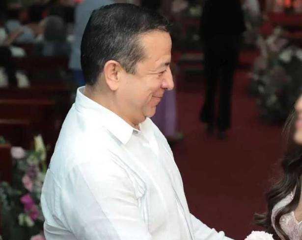 La lujosa celebración de XV años de María Fernanda “Mafer” Guerrero generó debate en redes sociales por el despliegue de artistas y escenografías.