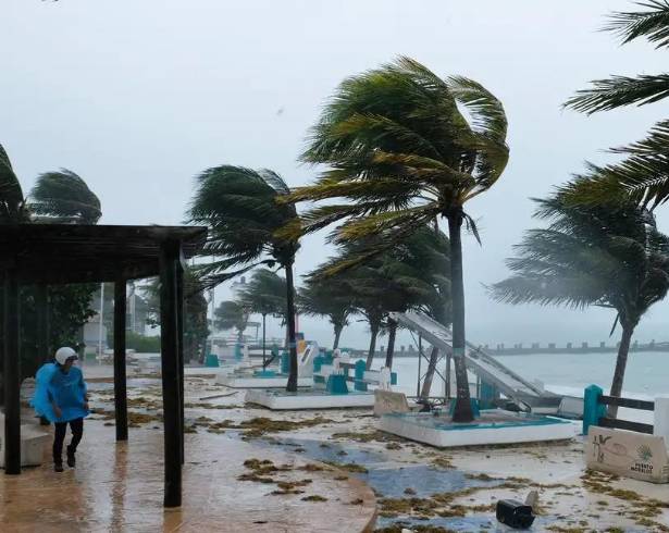 La temporada de huracanes 2026 inicia en mayo; autoridades prevén ciclones intensos y alertan a estados costeros en México.
