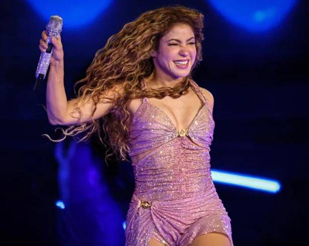 La presidenta Claudia Sheinbaum comentó con tono relajado el multitudinario concierto gratuito de Shakira en el Zócalo capitalino.