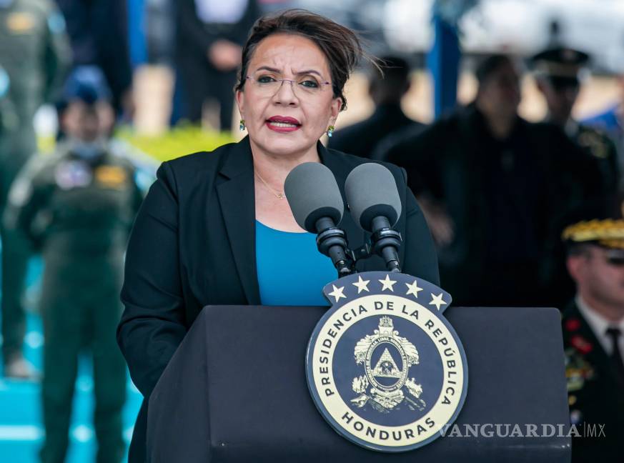 $!El Gobierno de Honduras, presidido por Xiomara Castro, acordó recibir deportados de otros países de América Latina, incluyendo familias con niños.