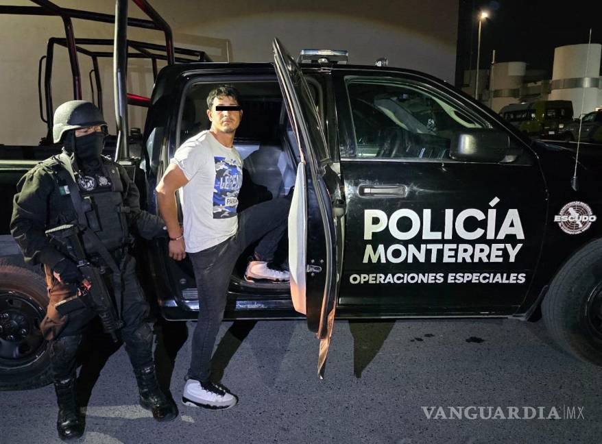 Caen cuatro jóvenes en posesión de drogas en el centro de Monterrey