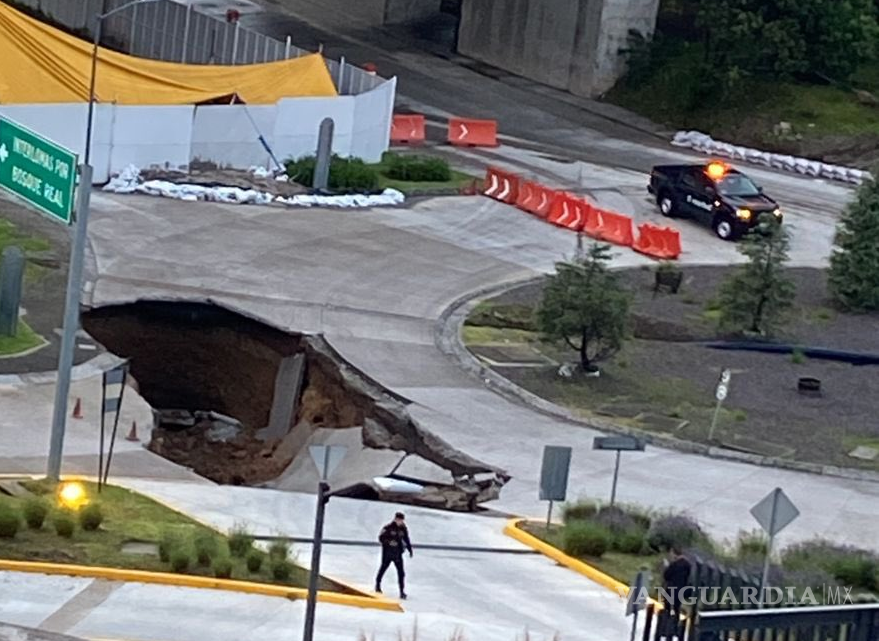 $!El tramo vial afectado es zona de paso de estudiantes a la Universidad Panamericana